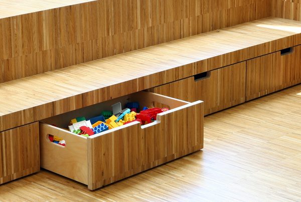 fussboden-parkett-stufen-schubkaesten-01