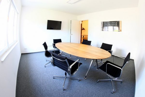 moebelbau-konferenztisch-ellipse